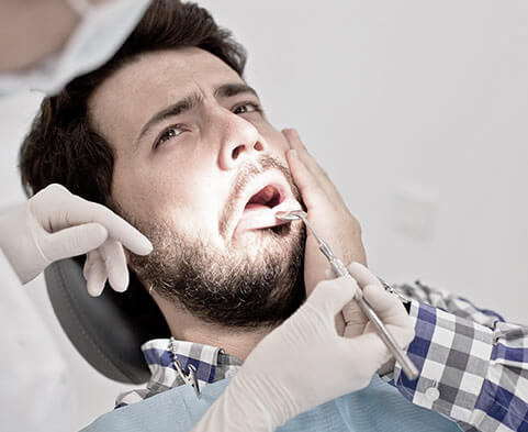 Les douleurs dentaires font parti des conséquences du bruxisme